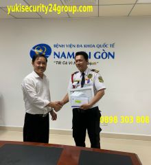 Nhận giấy khen từ đối tác bệnh viện đa khoa quốc tế năm sài gòn